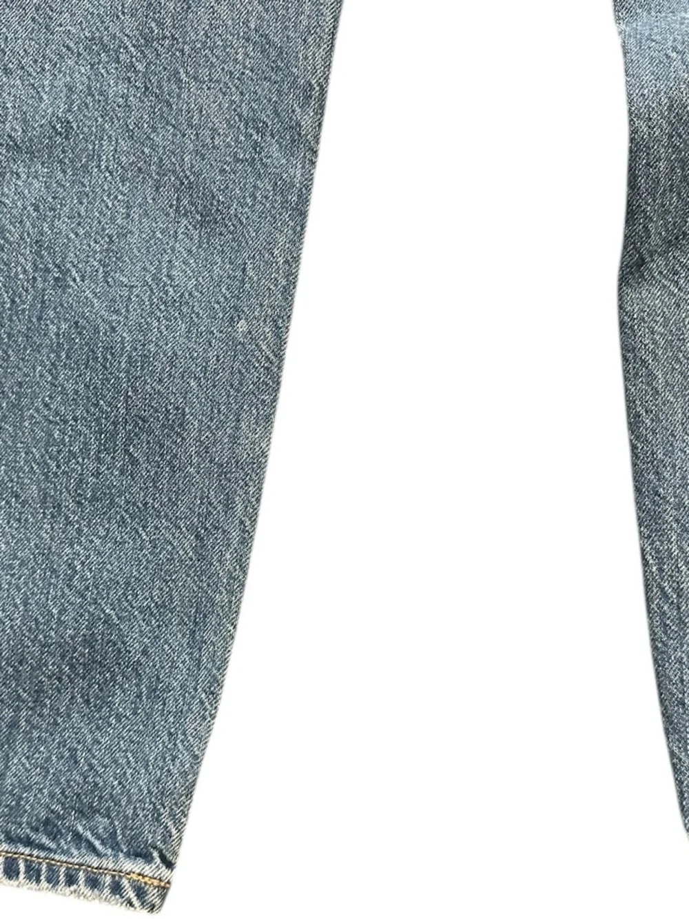 American Eagle Outfitters Ripped Relaxed Jeans 8 Short - Picture 3 of 6